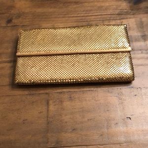 Beautiful vintage Whiting and Davis sequin clutch